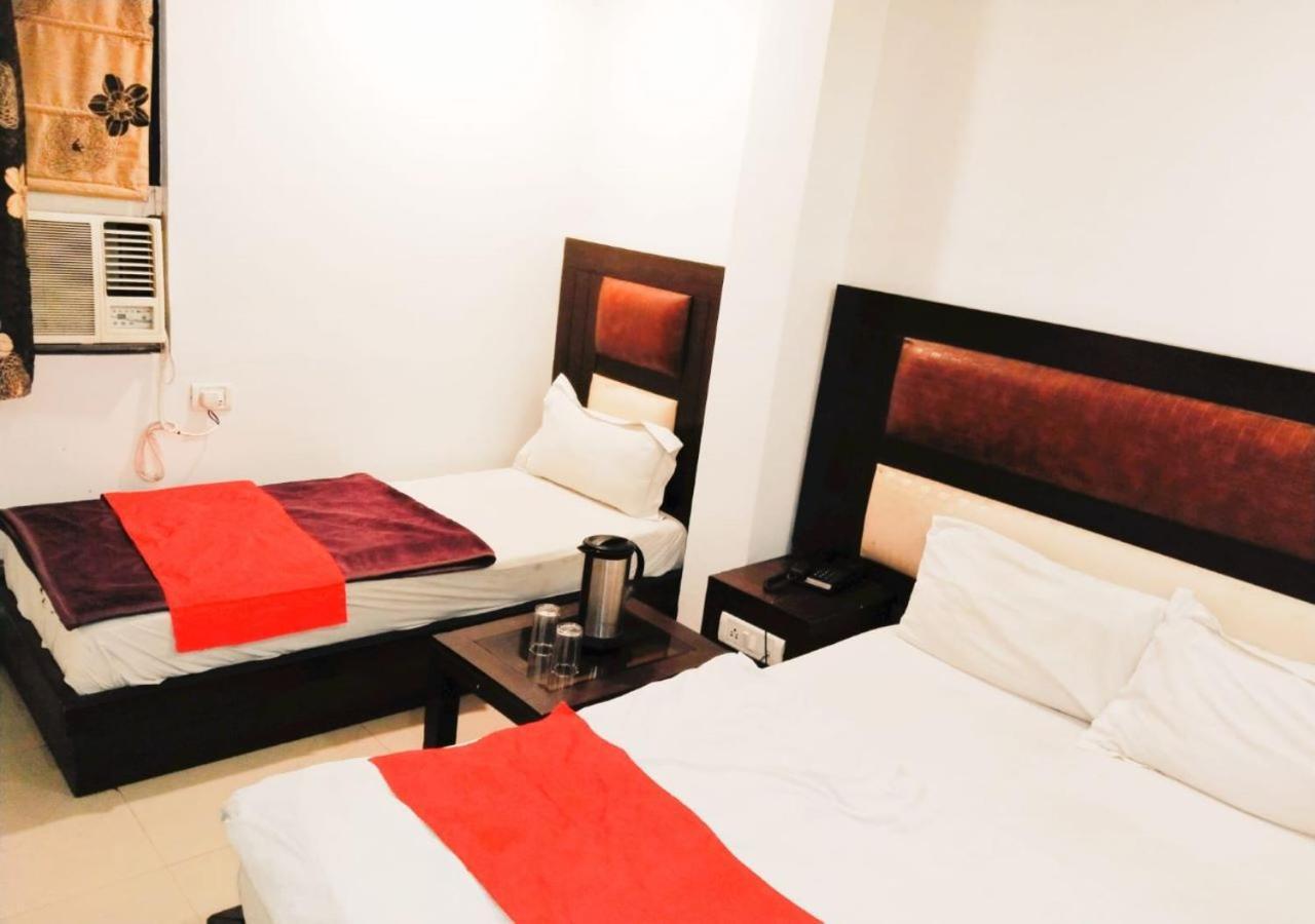 Hotel Revels By A1Rooms Nova Deli Exterior foto