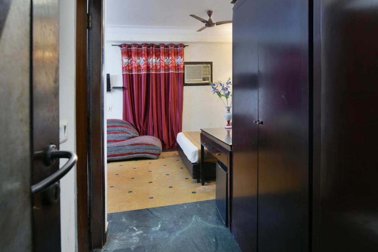 Hotel Revels By A1Rooms Nova Deli Exterior foto