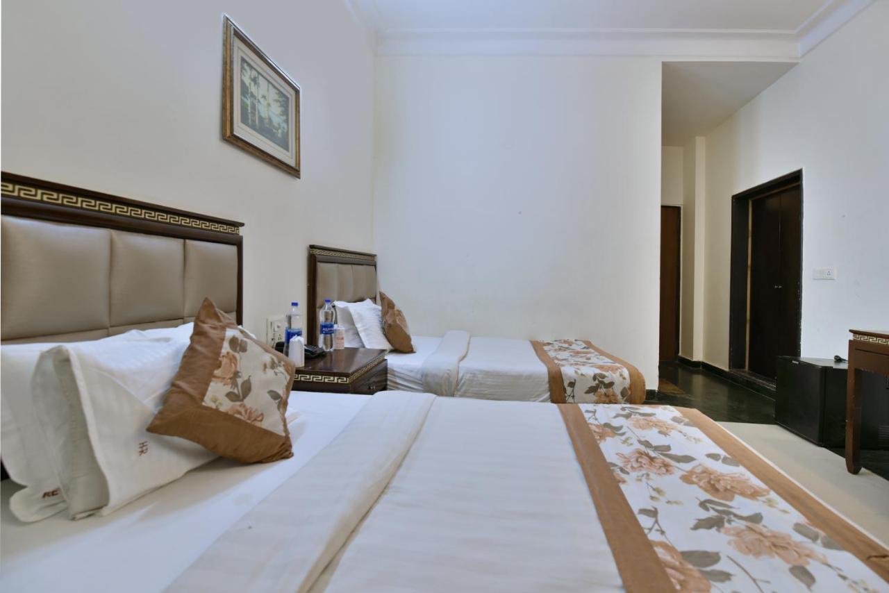 Hotel Revels By A1Rooms Nova Deli Exterior foto