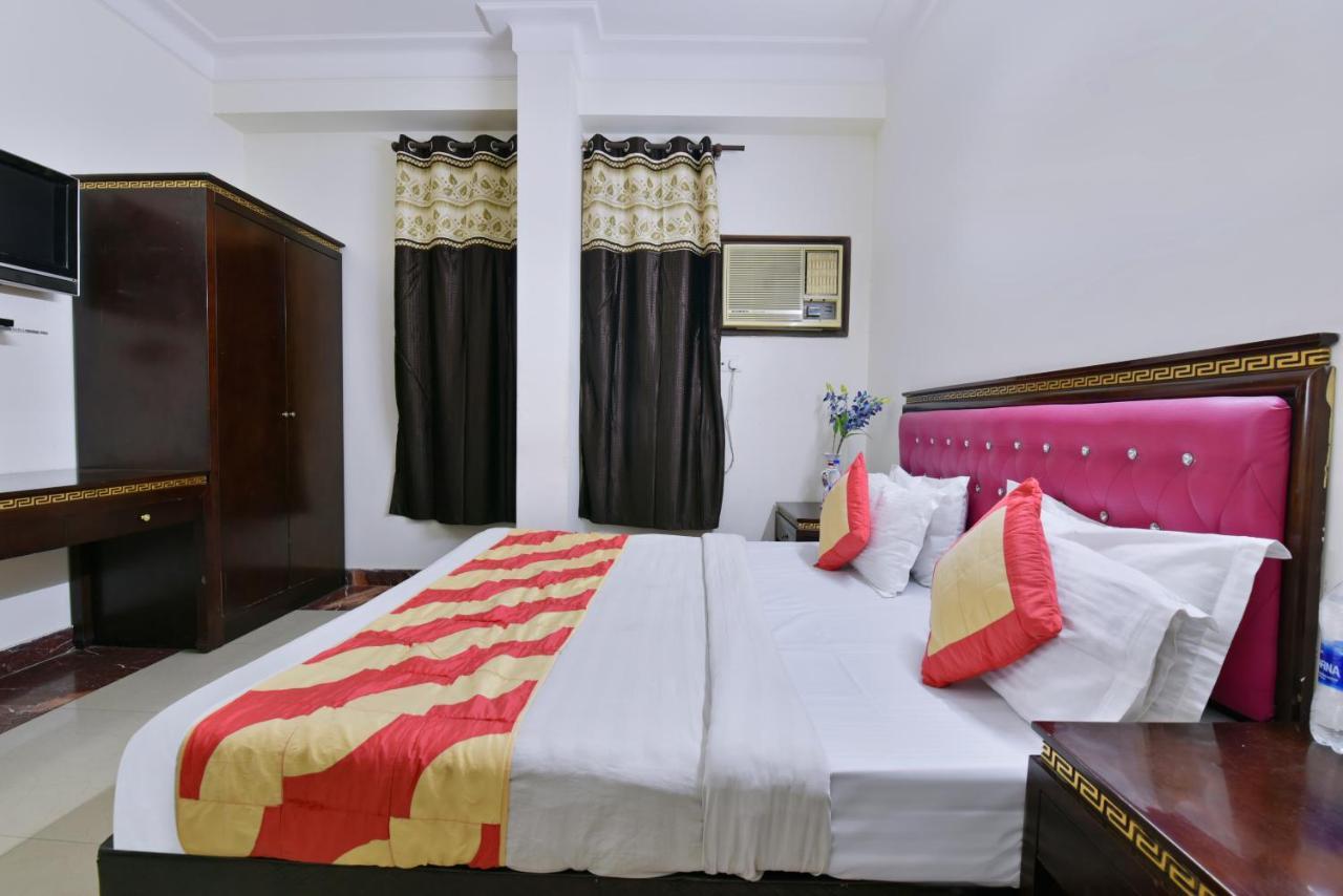 Hotel Revels By A1Rooms Nova Deli Exterior foto