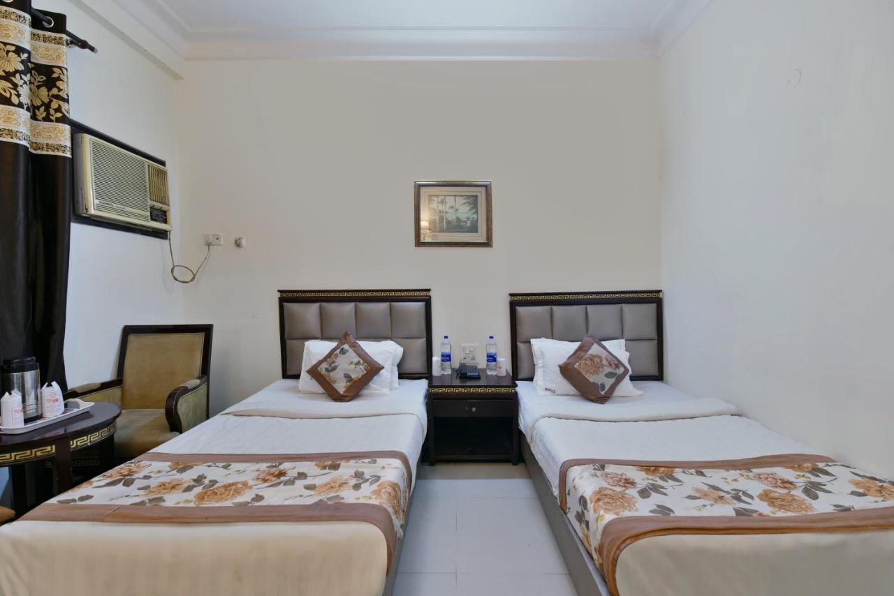 Hotel Revels By A1Rooms Nova Deli Exterior foto