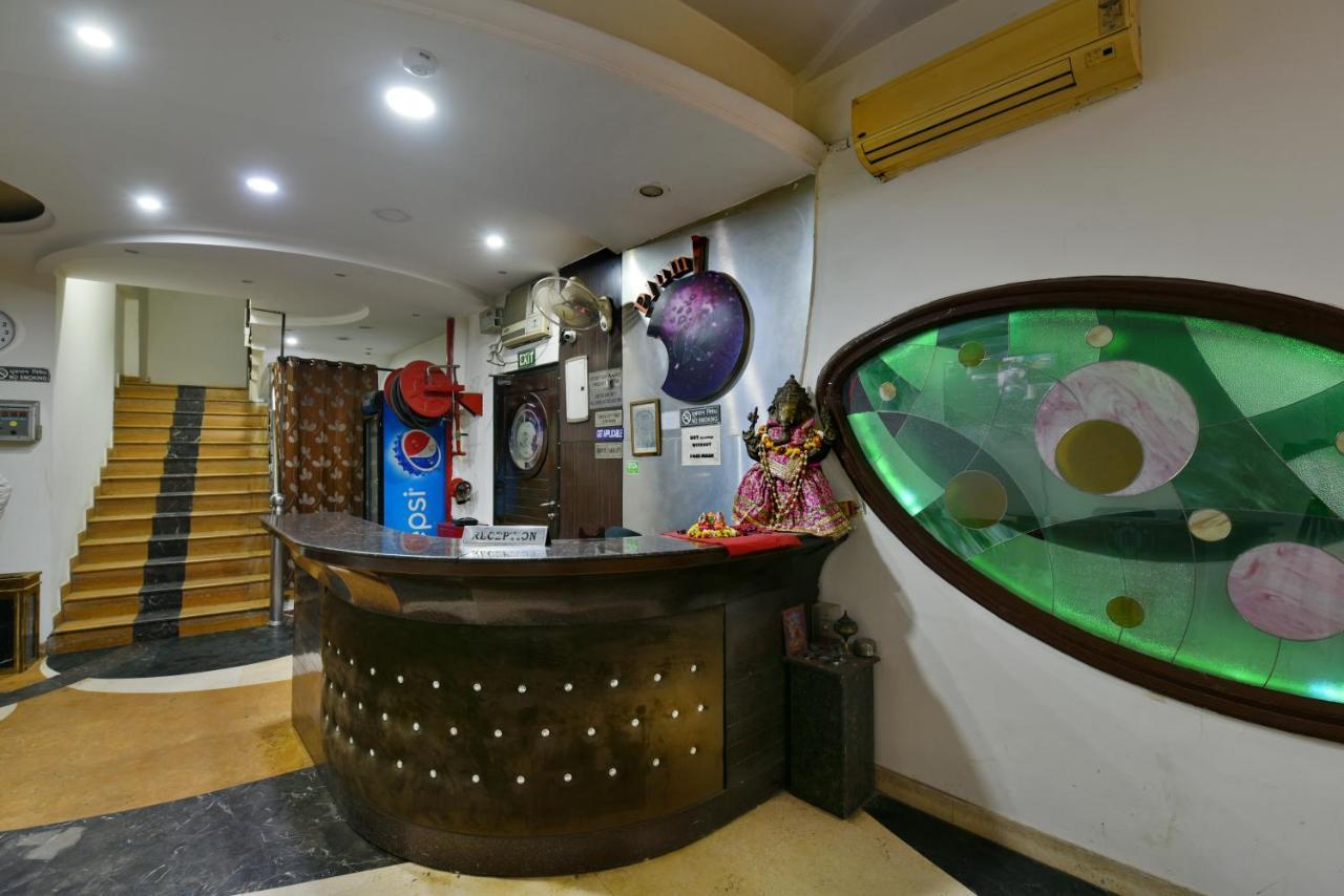 Hotel Revels By A1Rooms Nova Deli Exterior foto