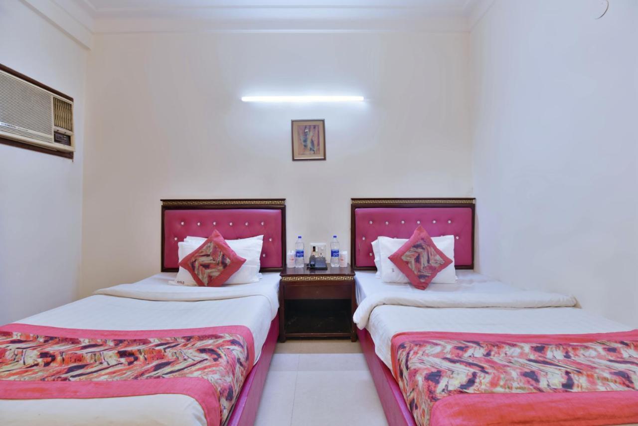 Hotel Revels By A1Rooms Nova Deli Exterior foto